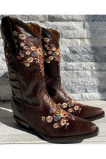 Load image into Gallery viewer, Cactus Country Women's Chocolate Flower Bouquet