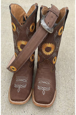 Load image into Gallery viewer, Cactus Country Brown Sunflower Belt

